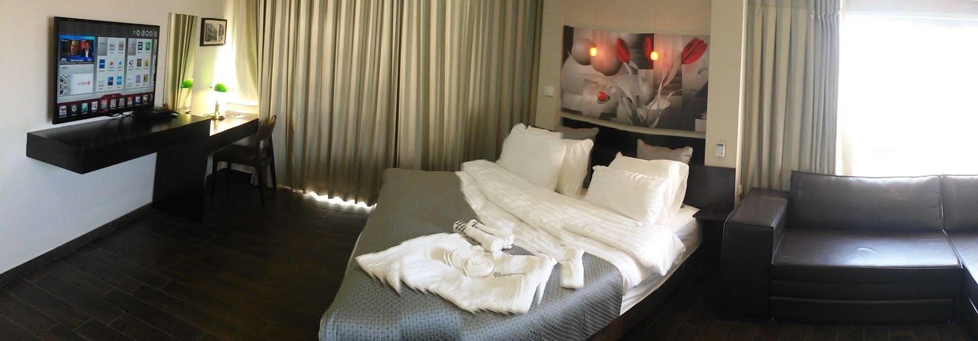 27 Montefiore - Urban ApartHotel TLV Tel Aviv Esterno foto