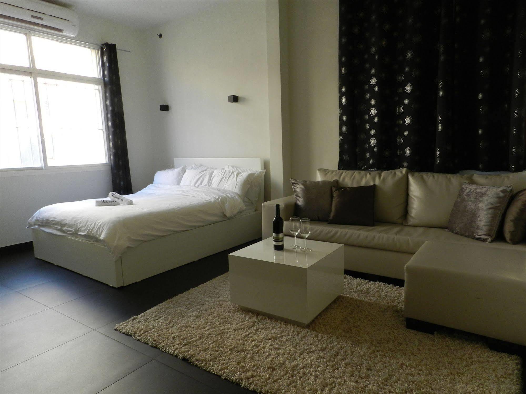 27 Montefiore - Urban ApartHotel TLV Tel Aviv Esterno foto